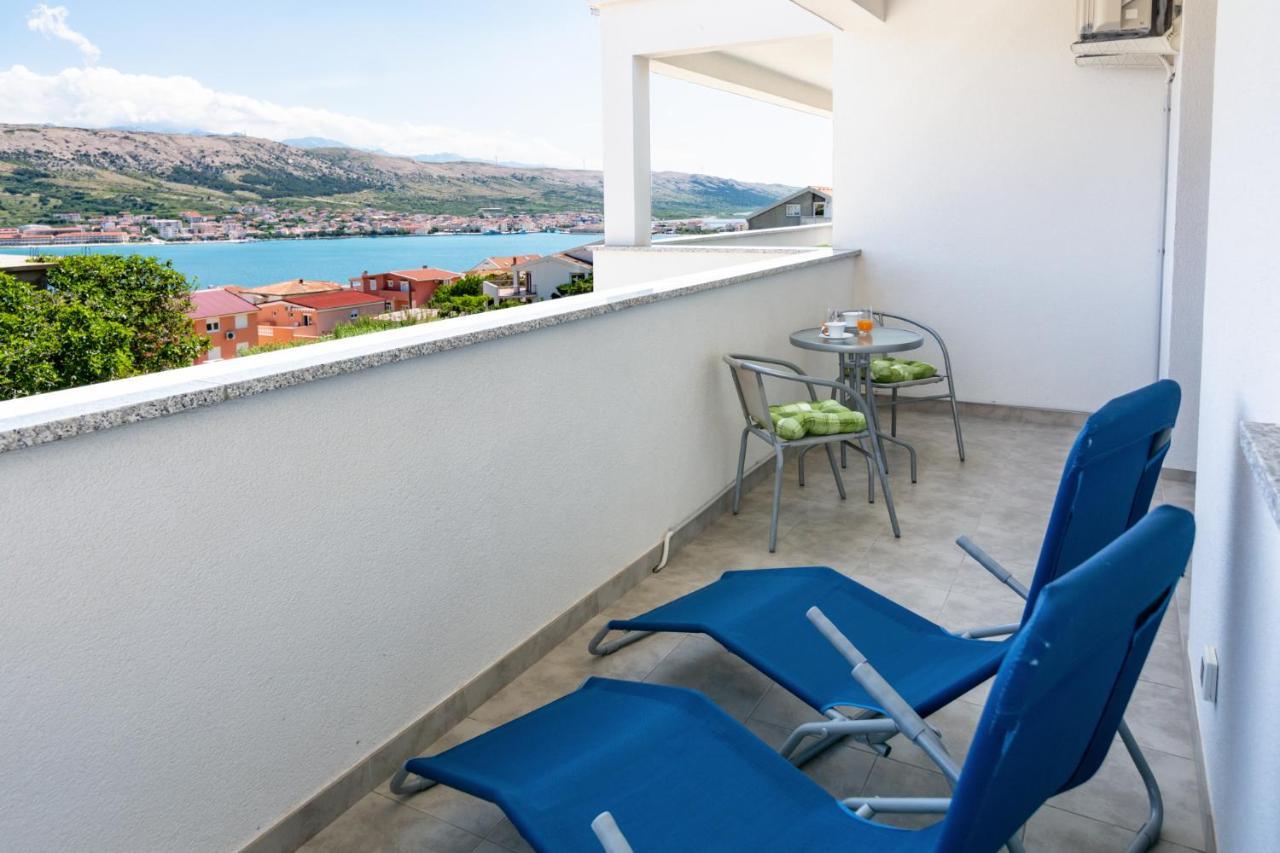 Apartments Veronika Паг Экстерьер фото