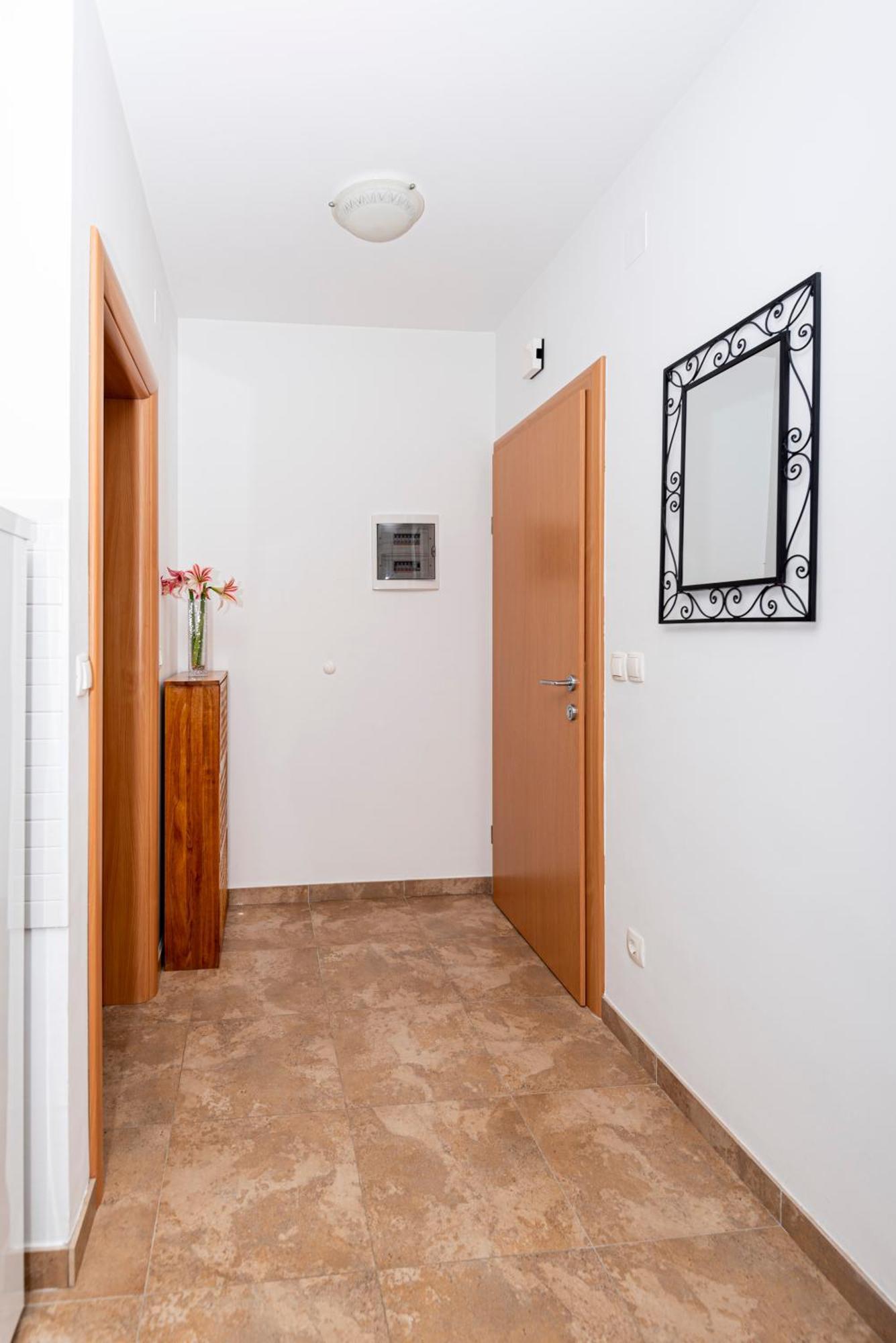 Apartments Veronika Паг Экстерьер фото